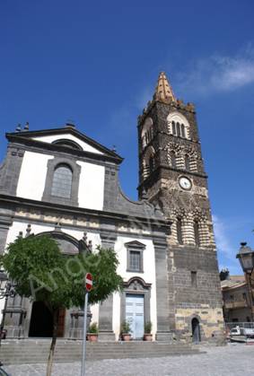 Campanile chiesa di S. Martino.JPG