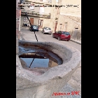 via_Giardini_bevaio_con_la_vasca_originale_dell'ex_fontana_di_Borgalino1.jpg